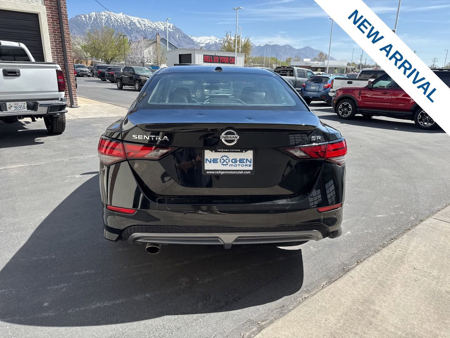 Used 2022 Nissan Sentra SR w/ SR Premium Package image 6