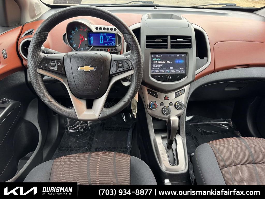 Used 2015 Chevrolet Sonic LT image 9