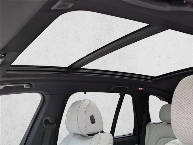 Used 2023 BMW X5 xDrive40i w/ Premium Package image 16