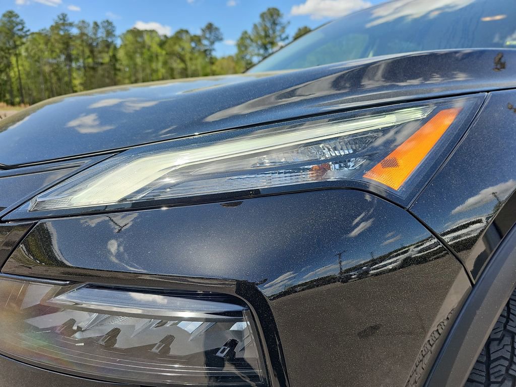 Used 2025 Nissan Rogue SV image 33