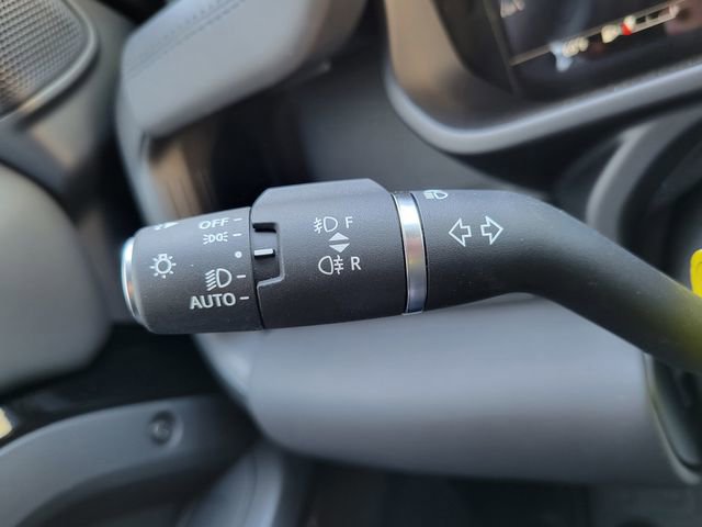 New 2026 Land Rover Defender 110 OCTA AWD/4WD image 31