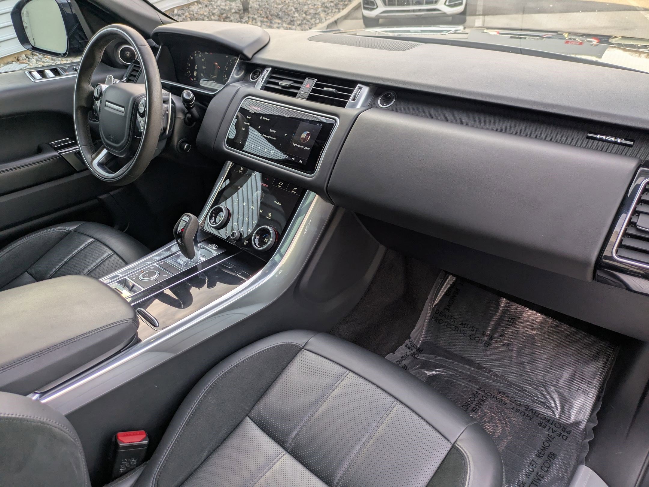 Used 2019 Land Rover Range Rover Sport HST image 30