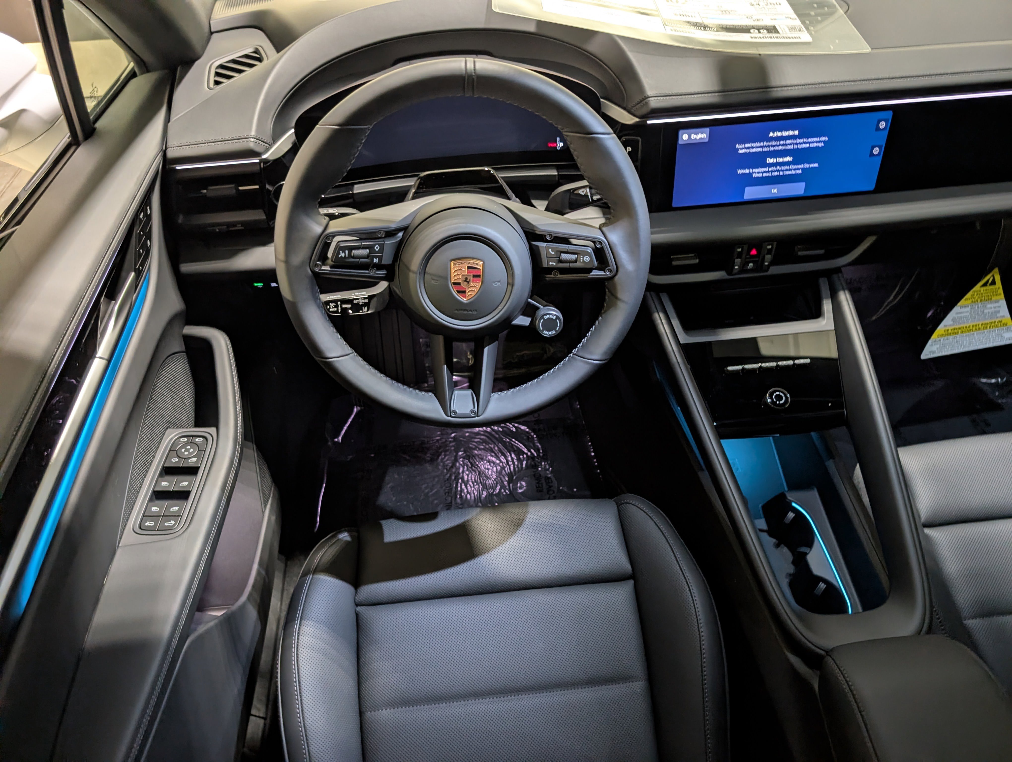 New 2026 Porsche Macan 4 Electric image 6