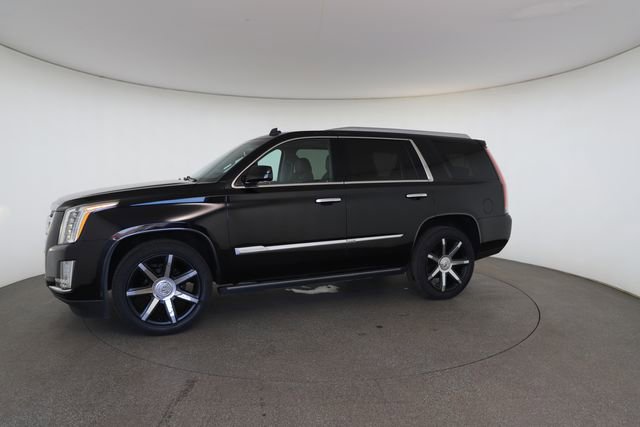 Used 2015 Cadillac Escalade Premium image 5