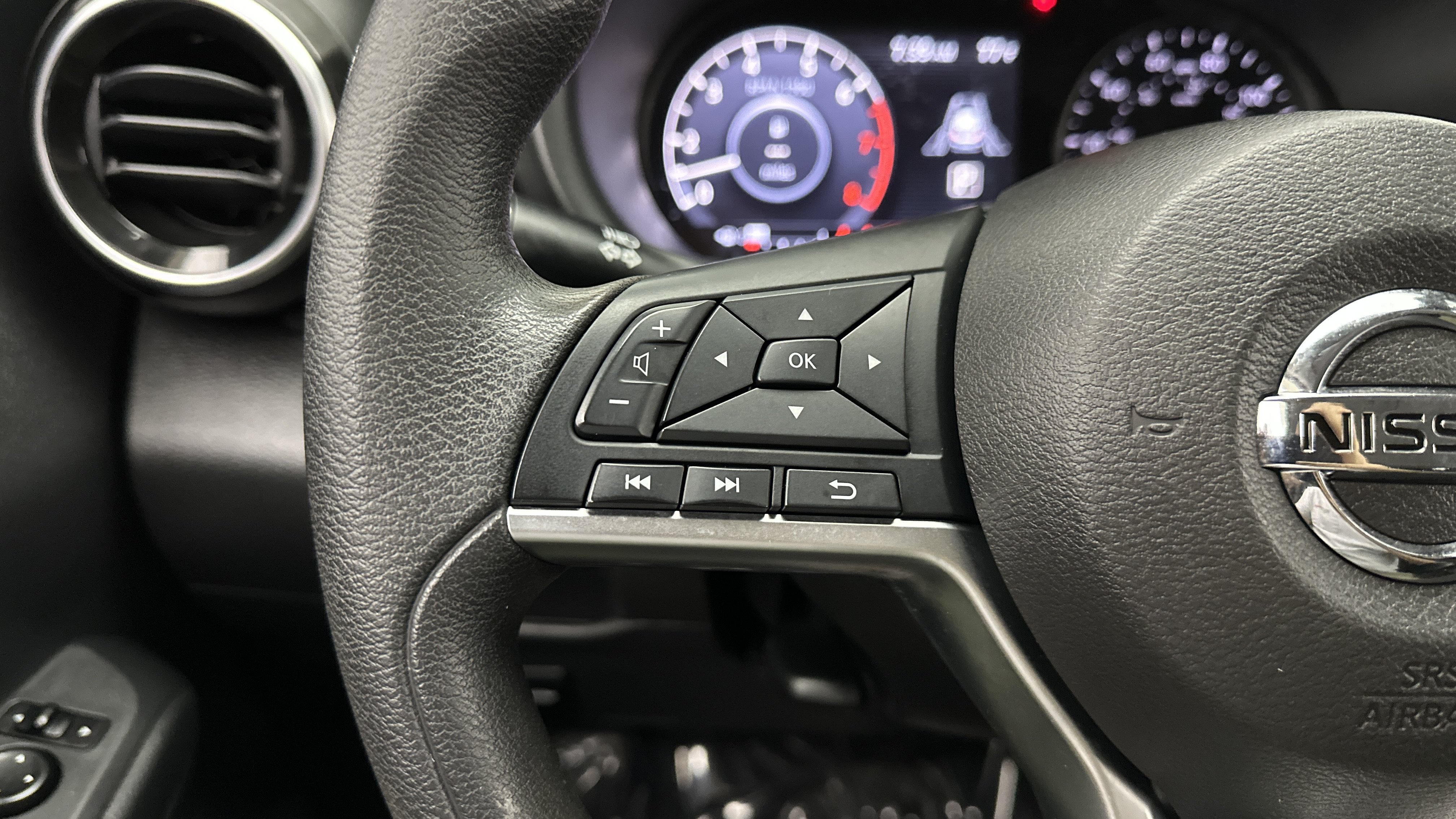 Used 2021 Nissan Kicks SV FWD image 21
