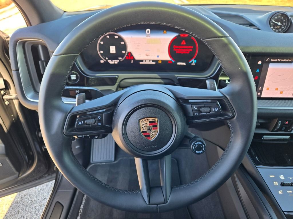 Certified 2025 Porsche Cayenne image 32