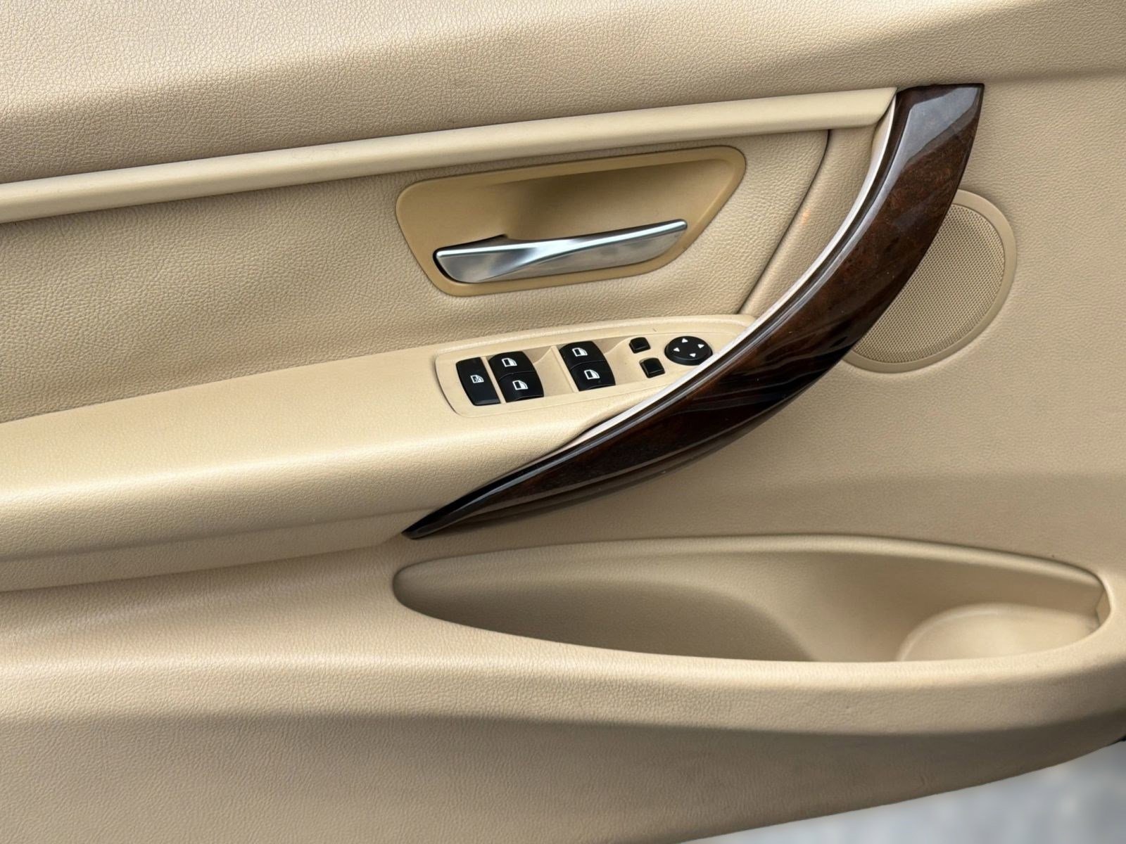 Used 2015 BMW 328i Sedan RWD image 13