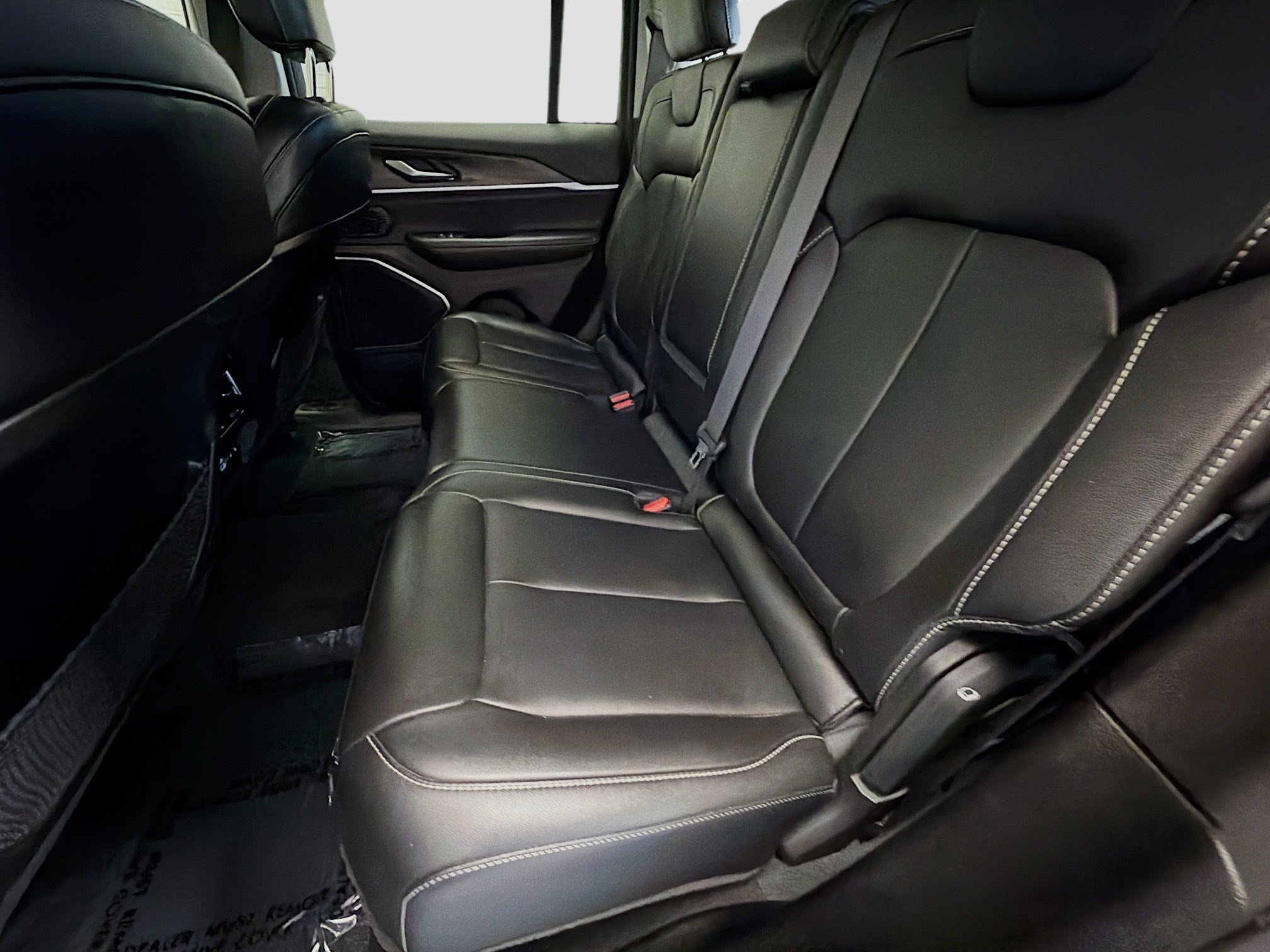 Used 2023 Jeep Grand Cherokee 4WD 4xe image 13