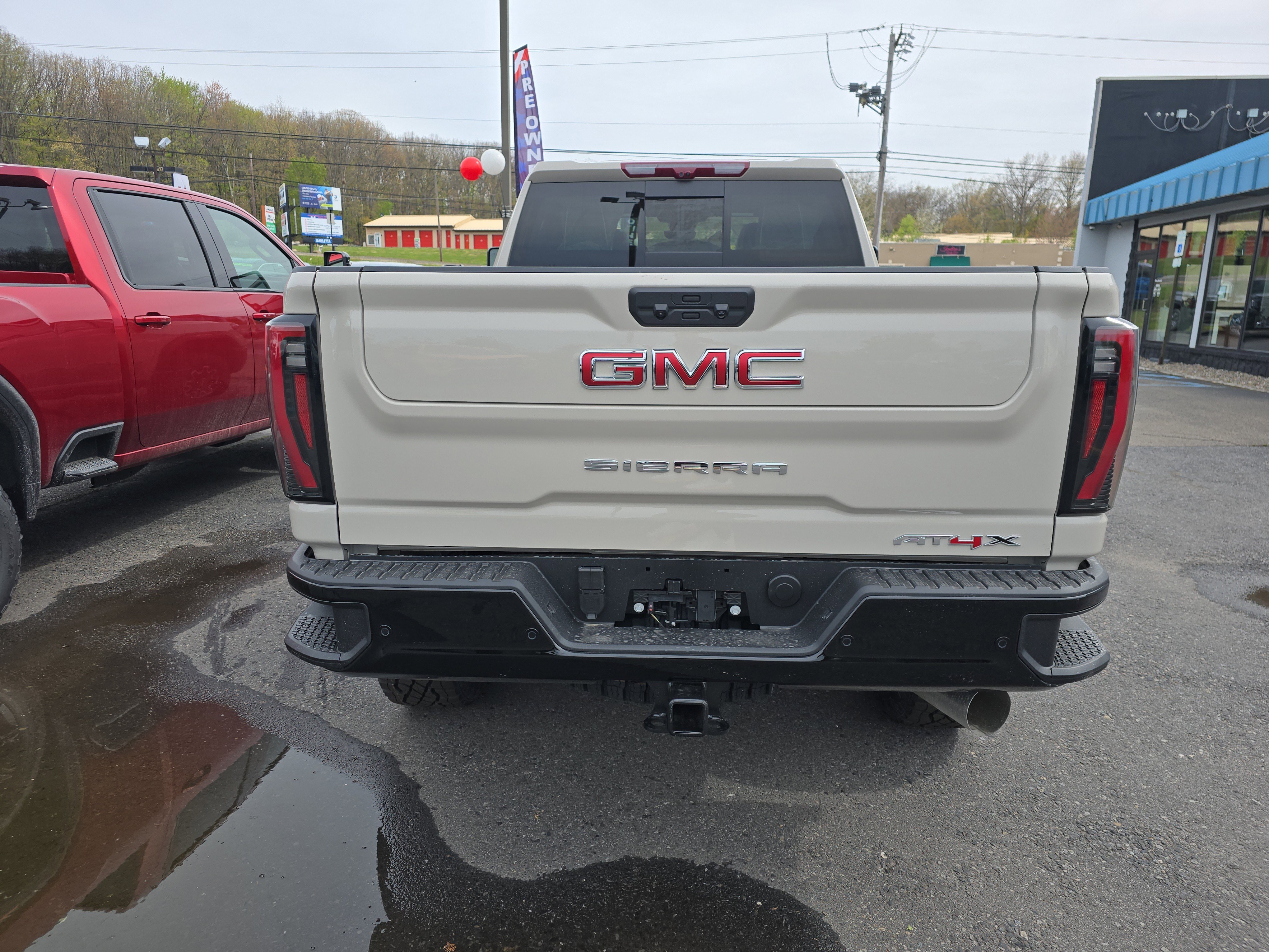 New 2026 GMC Sierra 2500 AT4X w/ LPO, Black Badging Package AWD/4WD image 4