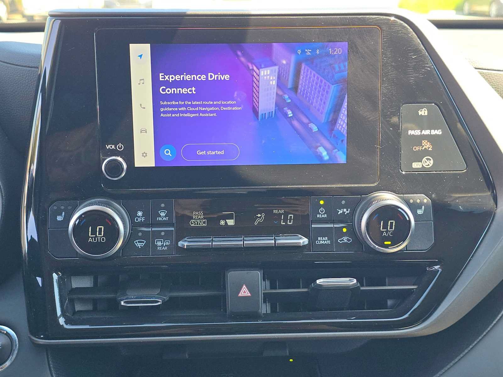 Used 2023 Toyota Highlander XLE FWD image 27