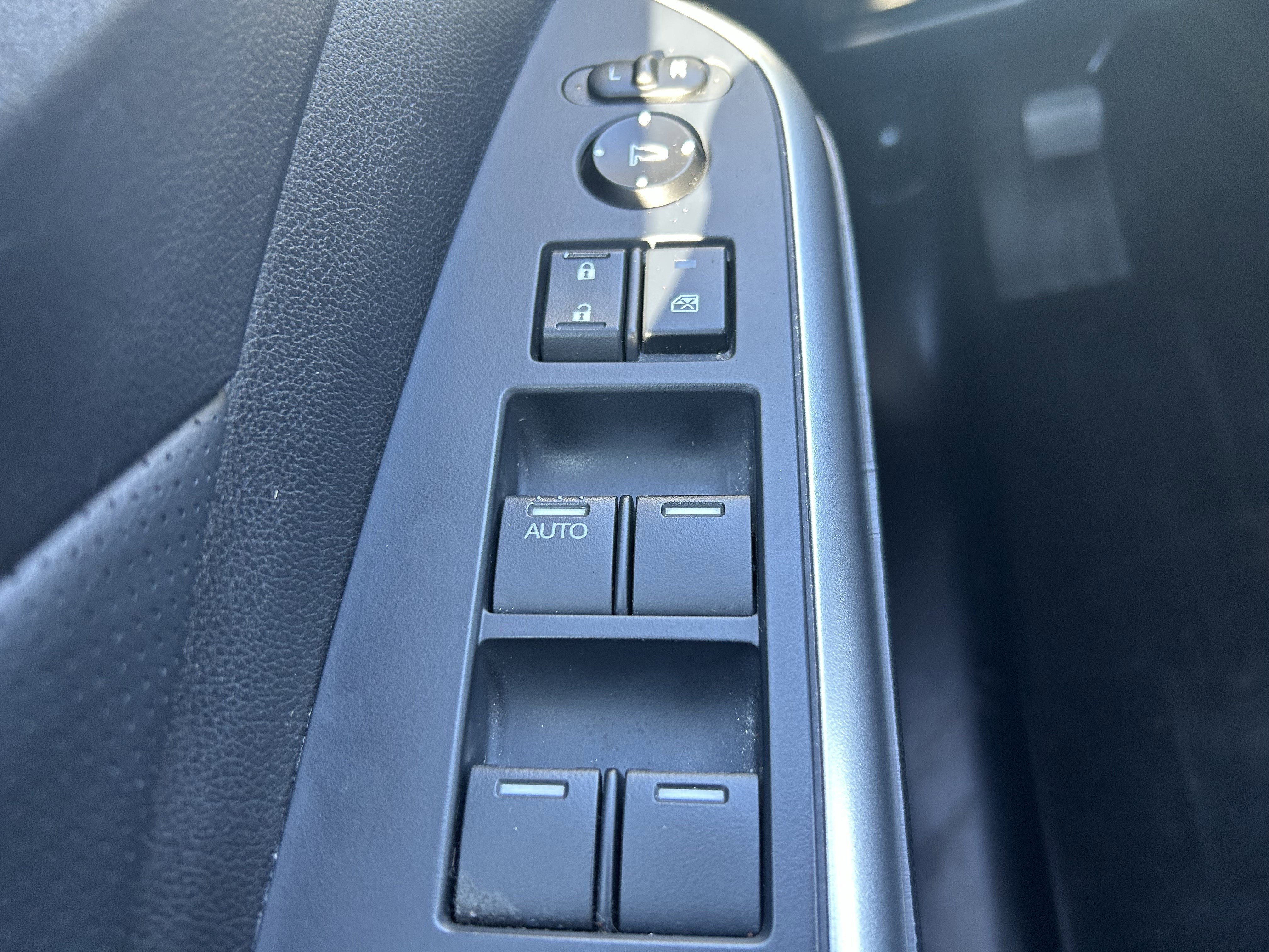 Used 2016 Honda CR-V EX-L image 17