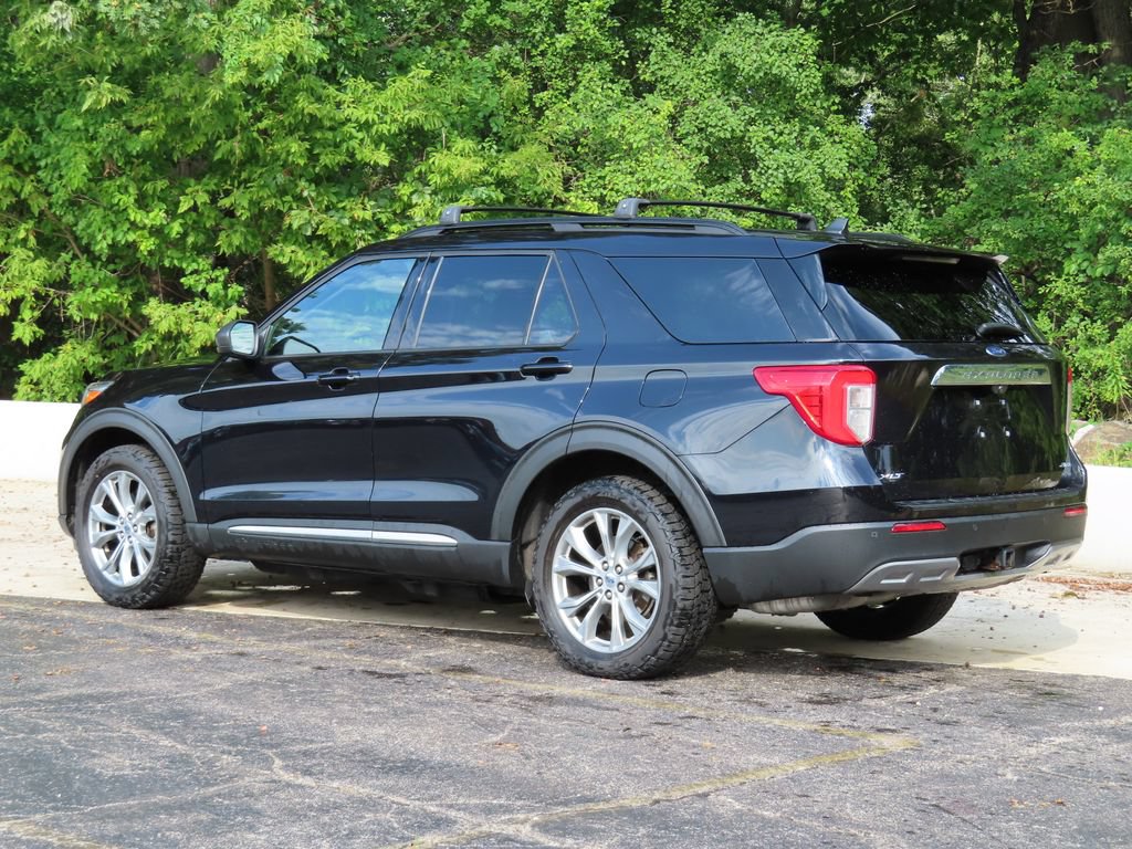Used 2021 Ford Explorer XLT AWD/4WD image 6