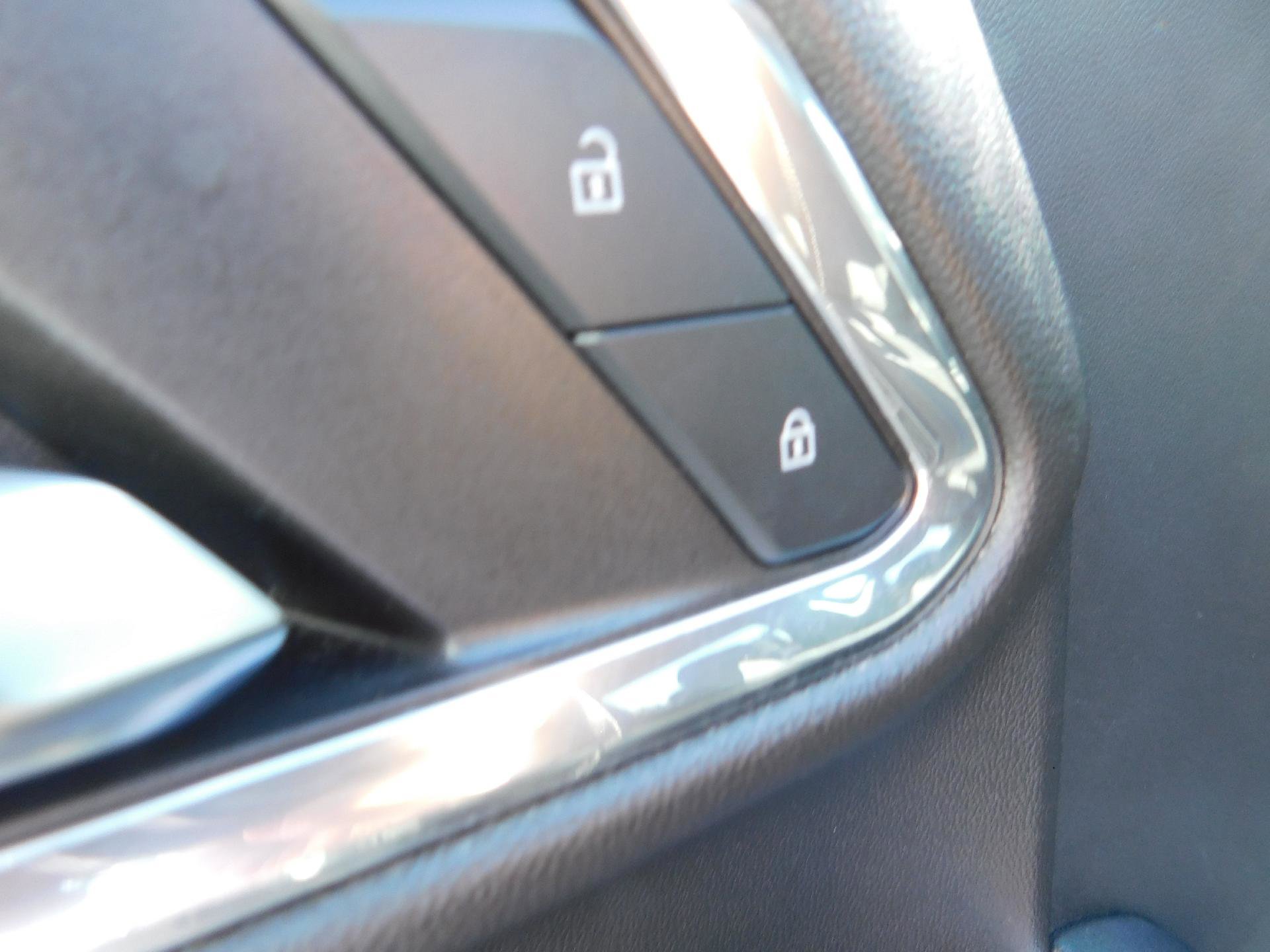 Used 2024 Chevrolet Silverado 1500 LT image 28