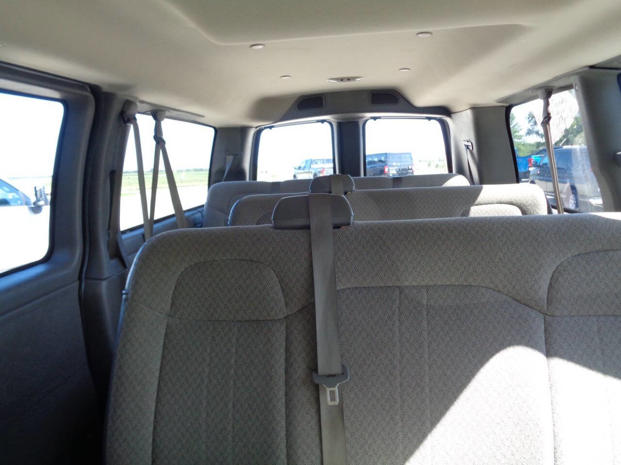 Used 2018 Chevrolet Express 2500 LT w/ LT Preferred Equipment Group image 35