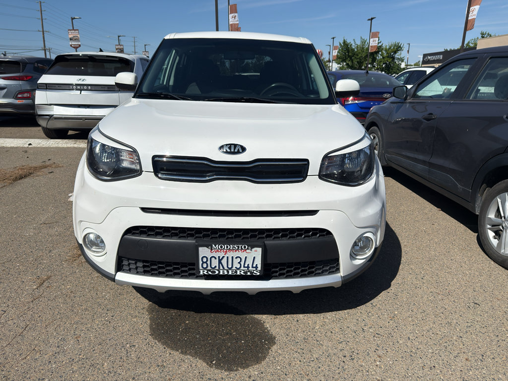 Used 2017 Kia Soul + FWD image 2