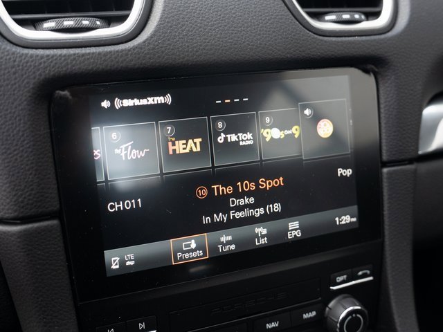 Used 2024 Porsche 718 Cayman S image 24