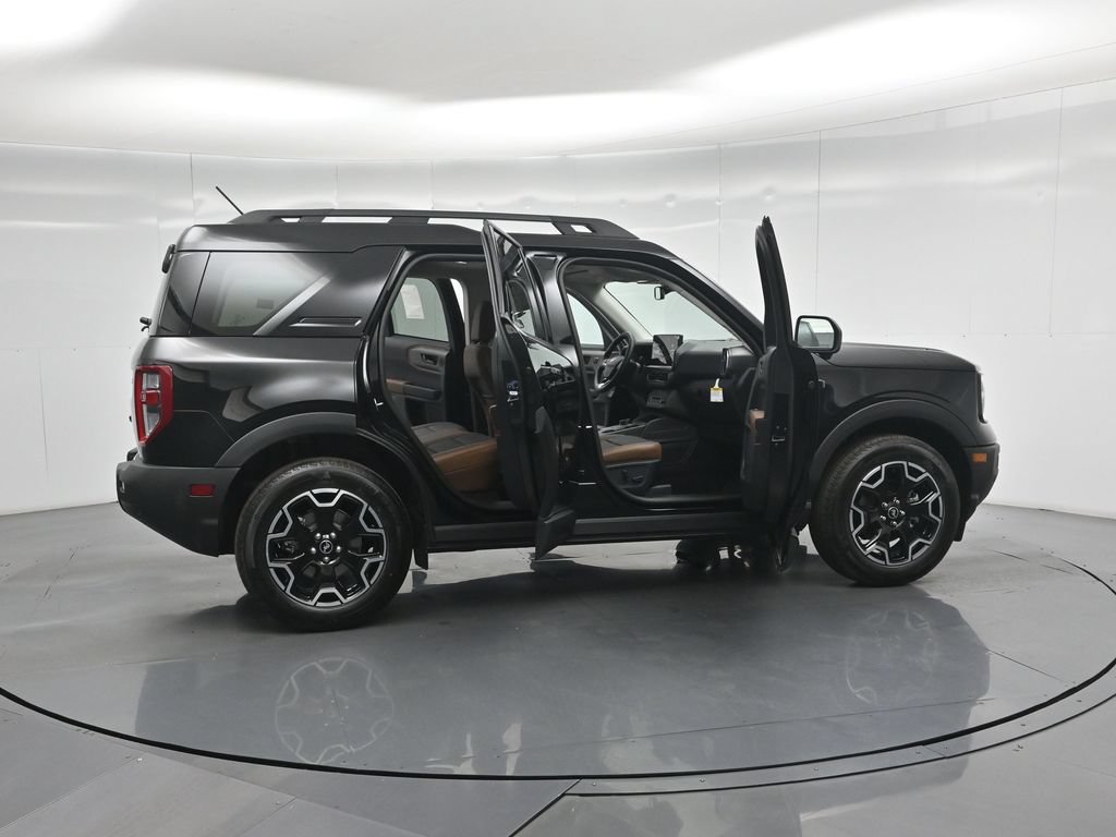 New 2026 Ford Bronco Sport Outer Banks w/ Outer Banks Tech Package+ AWD/4WD image 3