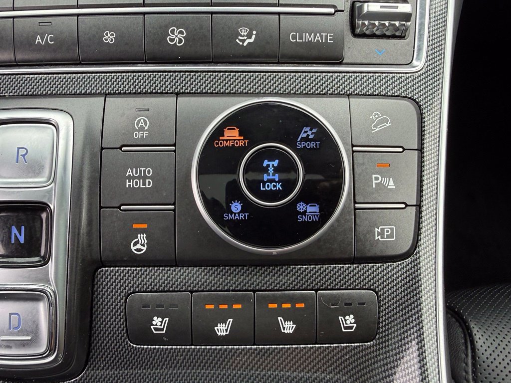 Used 2022 Hyundai Santa Fe Limited AWD/4WD image 29