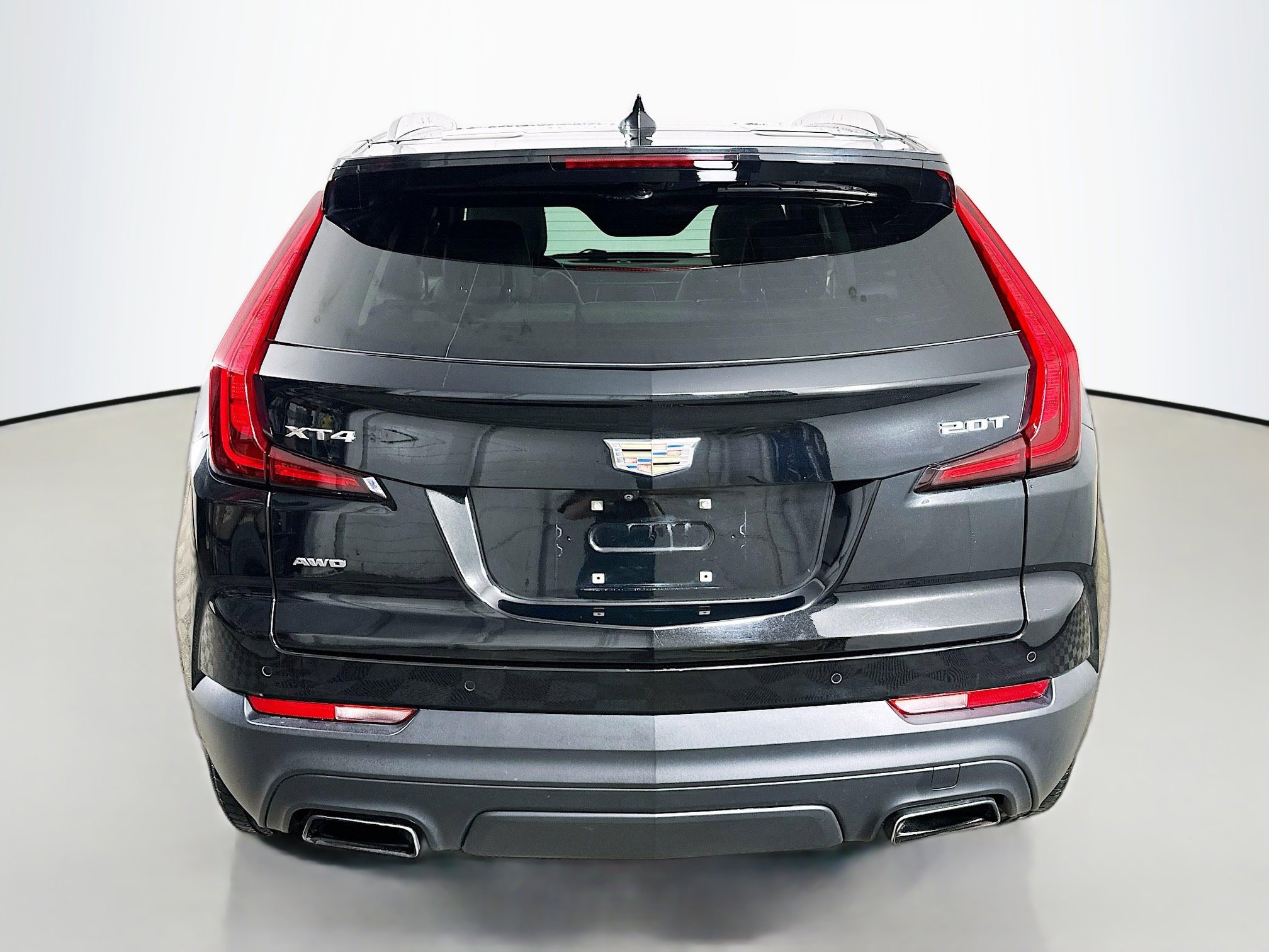 Used 2019 Cadillac XT4 Luxury w/ Cold Weather Package AWD/4WD image 6