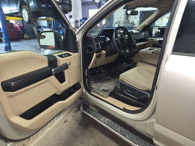 Used 2017 Ford F150 XLT w/ Equipment Group 302A Luxury AWD/4WD image 14