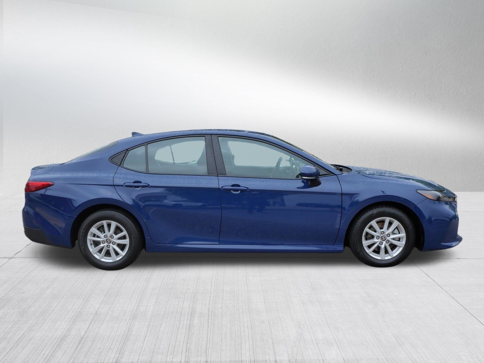 Certified 2025 Toyota Camry LE FWD image 9