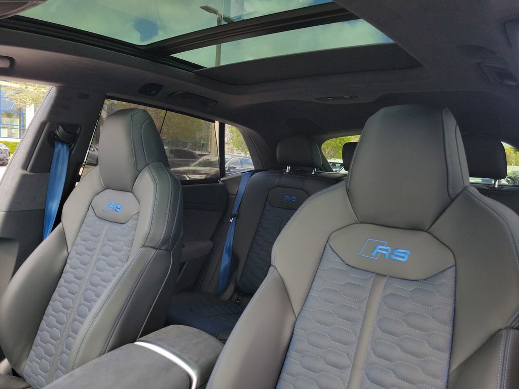 New 2026 Audi RS Q8 performance image 15