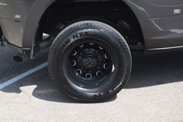 Used 2025 RAM 3500 Laramie w/ Night Edition AWD/4WD image 30
