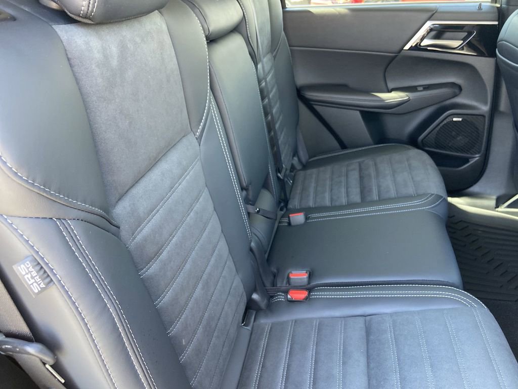 New 2026 Mitsubishi Outlander SE FWD image 23