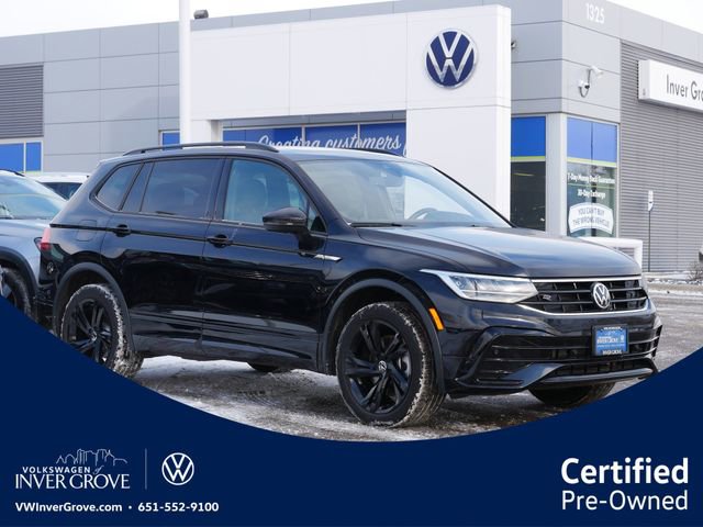 Certified 2024 Volkswagen Tiguan SE R-Line image 1