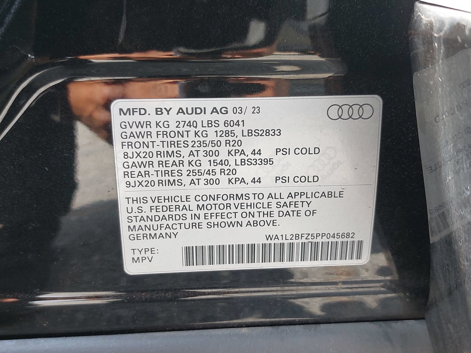 Used 2023 Audi Q4 e-tron Premium Plus w/ Premium Plus AWD/4WD image 11