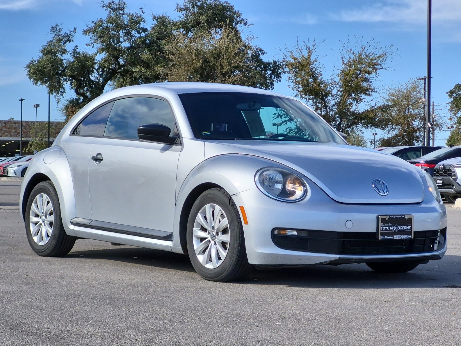 Used 2014 Volkswagen Beetle 2.5 FWD image 8