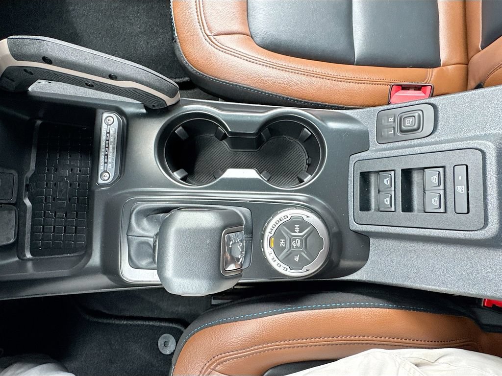 Used 2024 Ford Bronco Outer Banks AWD/4WD image 28