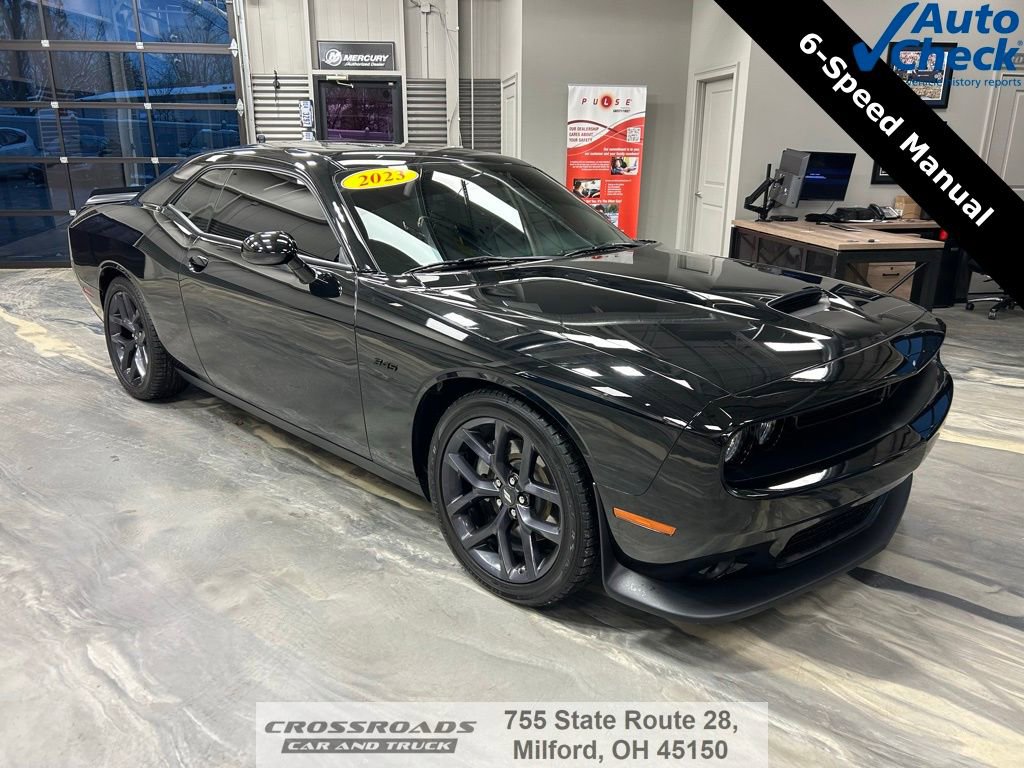 Used 2023 Dodge Challenger R/T w/ Blacktop Package image 1
