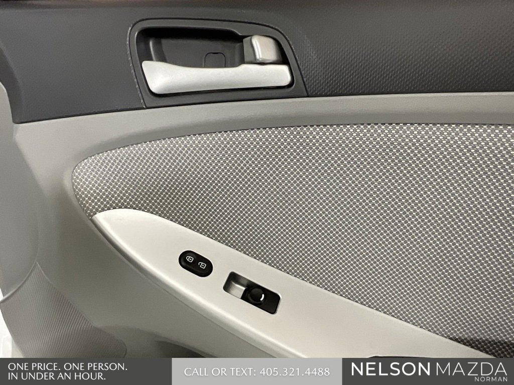 Used 2014 Hyundai Accent GS image 17