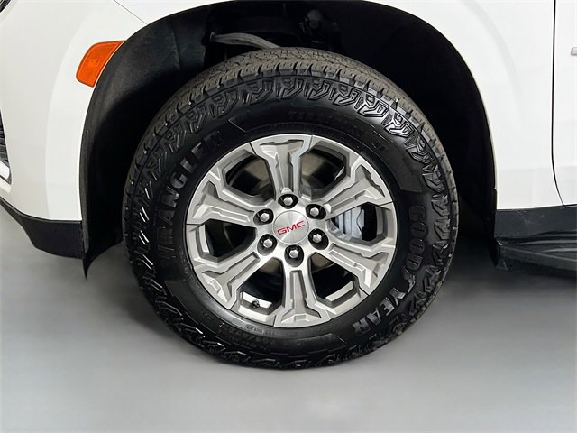 Used 2022 GMC Yukon SLE w/ Gmc Pro Safety Plus Package image 25