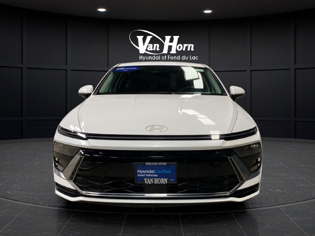 Used 2025 Hyundai Sonata SEL FWD image 2
