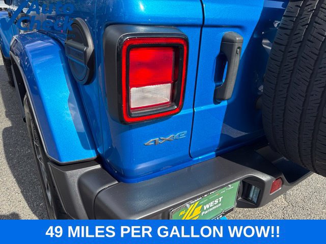 Used 2024 Jeep Wrangler Unlimited w/ Convenience Group AWD/4WD image 30