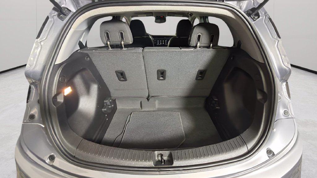 Certified 2023 Chevrolet Bolt LT w/ Driver Confidence Package FWD image 28