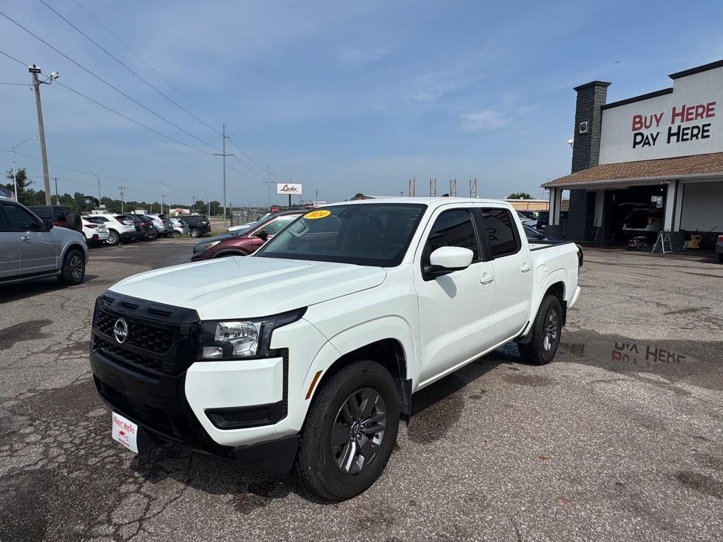 Used 2025 Nissan Frontier SV w/ Tow Package