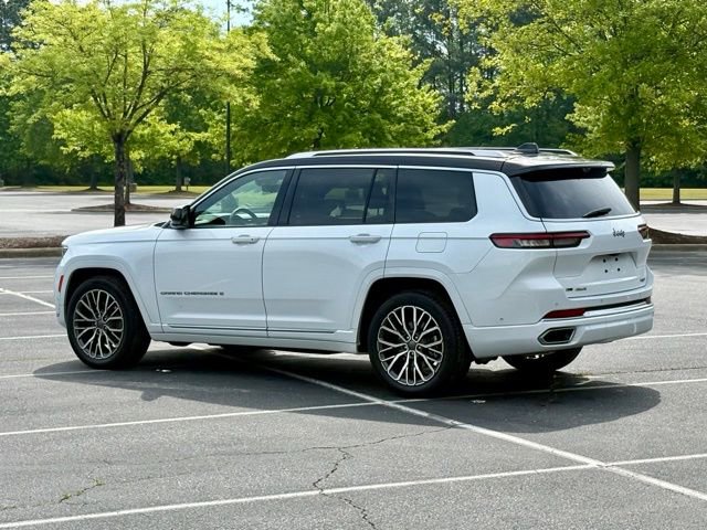 Used 2022 Jeep Grand Cherokee L Summit AWD/4WD image 4