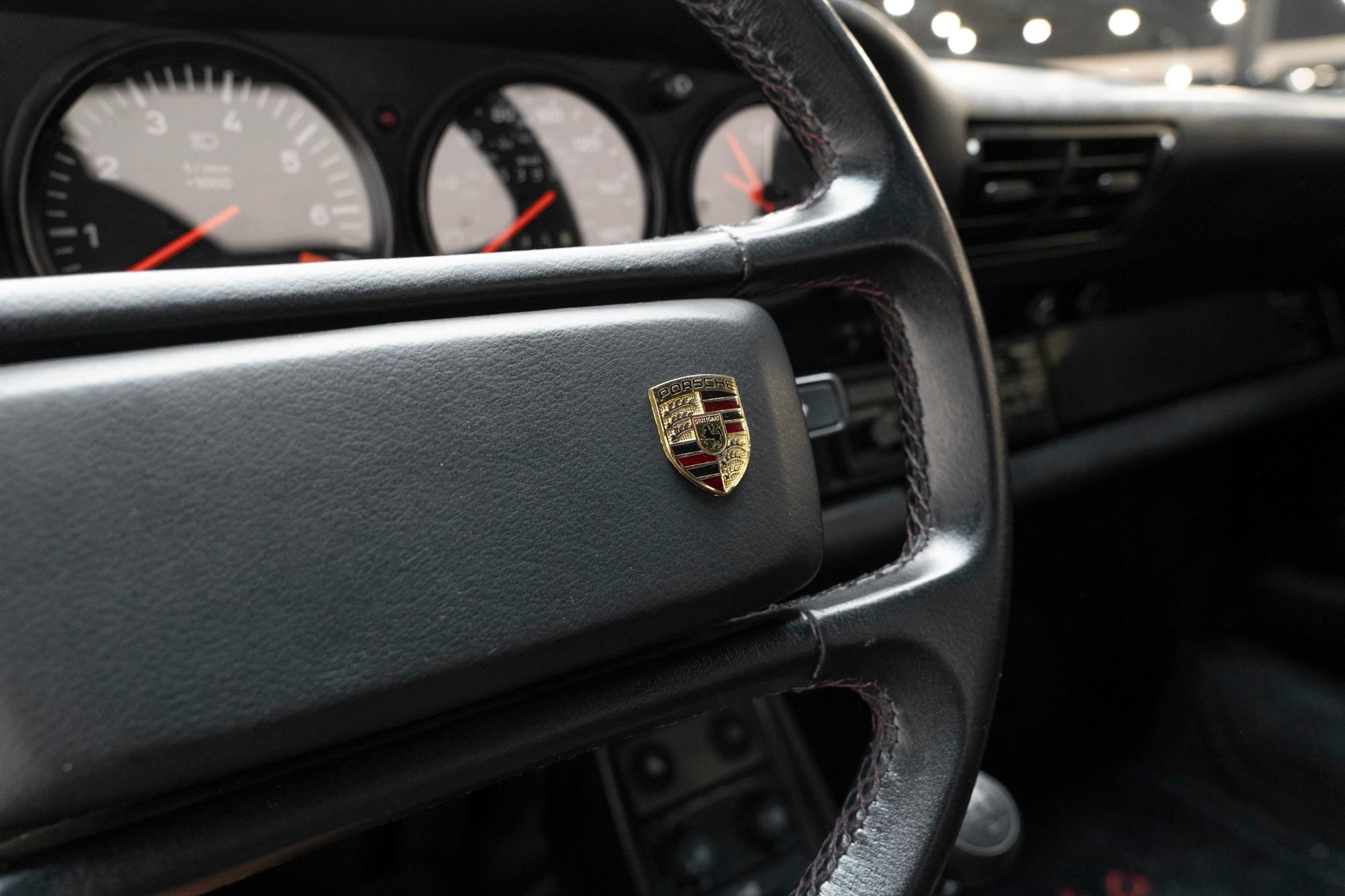 Used 1988 Porsche 911 Carrera RWD image 25