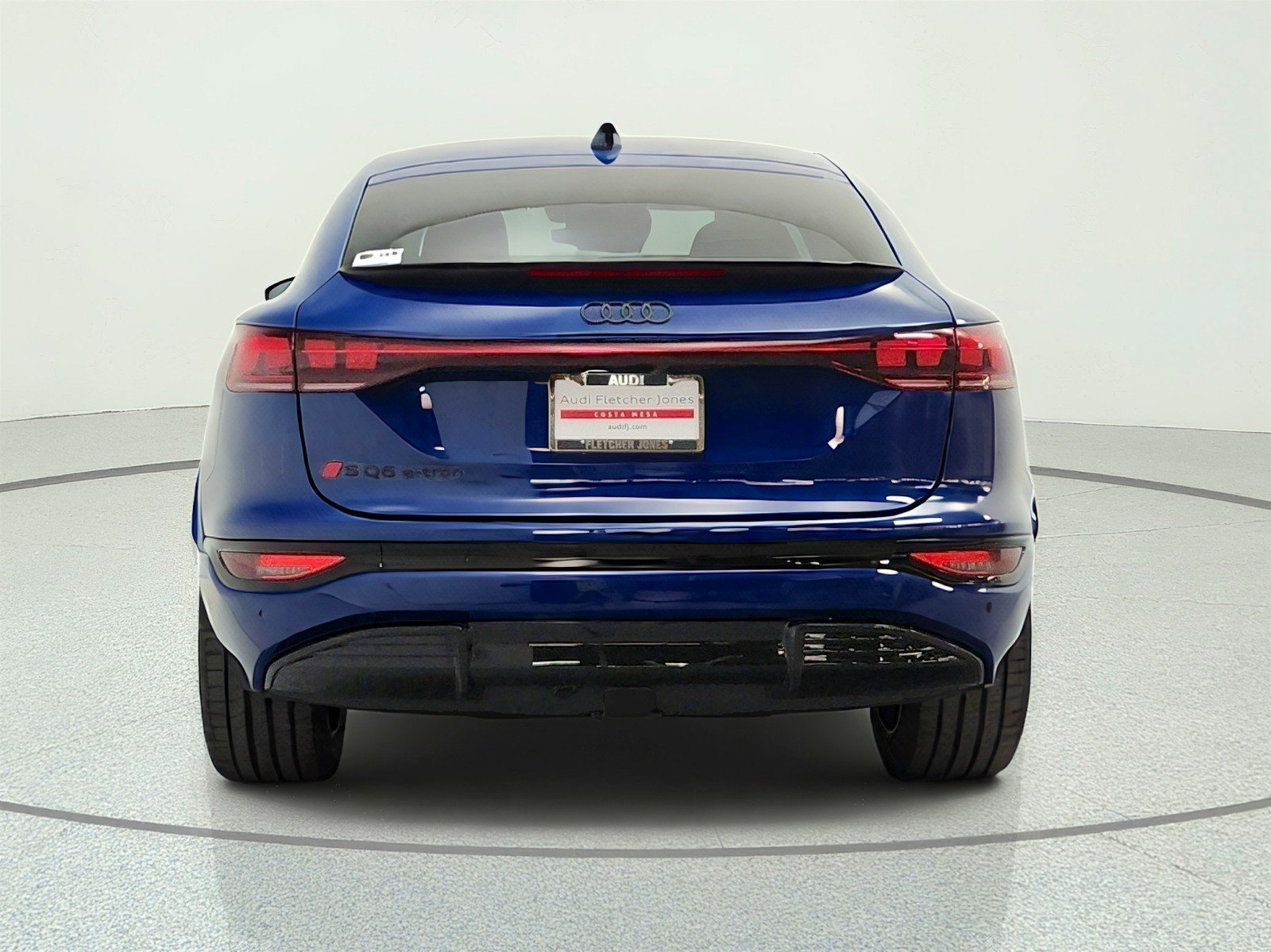 New 2027 Audi SQ6 e-tron Prestige AWD/4WD image 6