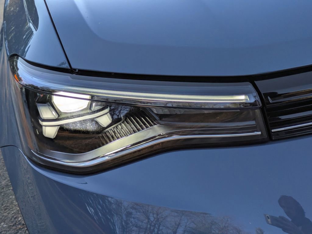 New 2026 Volkswagen Taos S image 10