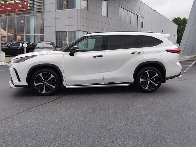 Used 2021 Toyota Highlander XSE AWD/4WD image 6