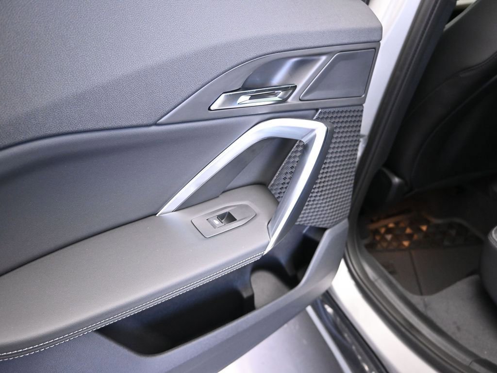 New 2026 BMW X1 xDrive28i w/ Technology Package image 15