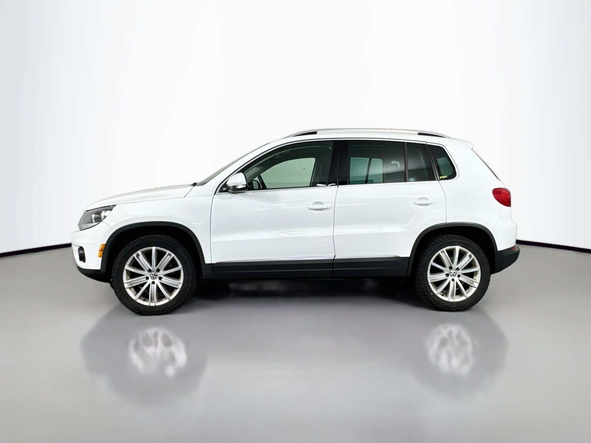 Used 2015 Volkswagen Tiguan SE AWD/4WD image 4