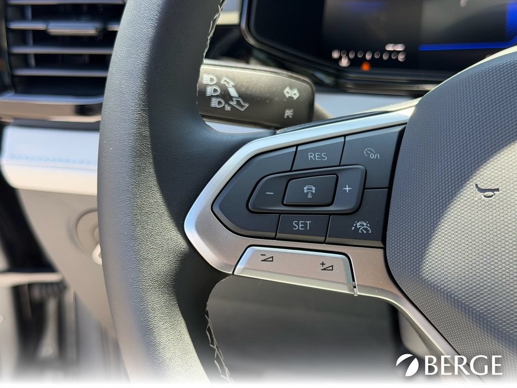 New 2026 Volkswagen Taos S FWD image 17
