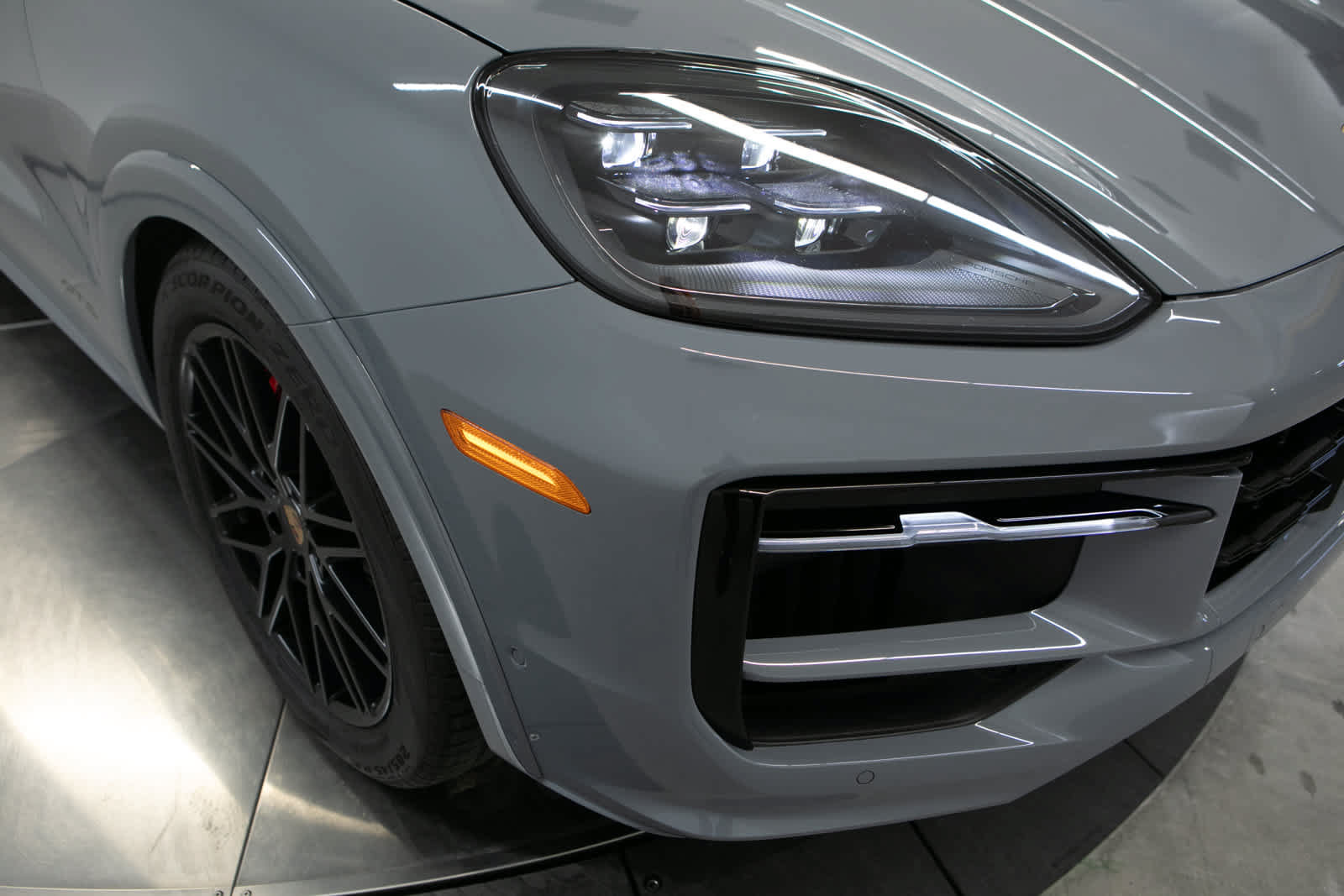 New 2026 Porsche Cayenne GTS AWD/4WD image 12