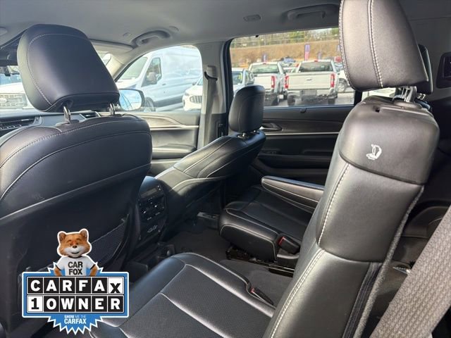 Used 2023 Jeep Grand Cherokee L Limited w/ Luxury Tech Group II image 25