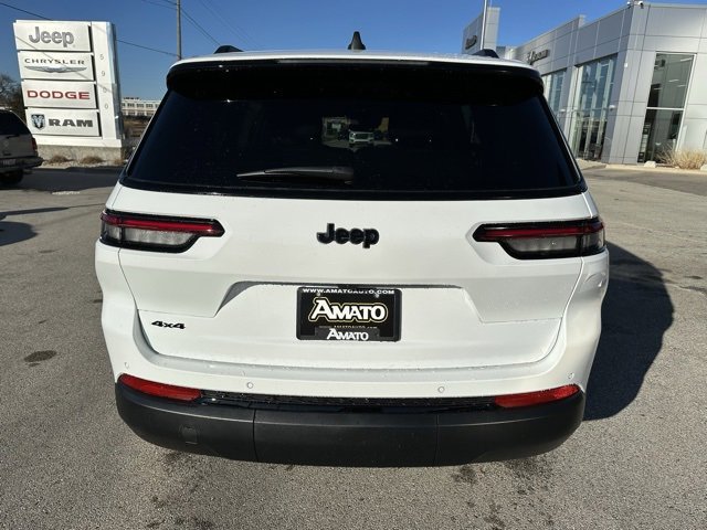 New 2025 Jeep Grand Cherokee L Altitude image 7